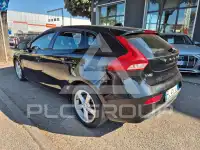 2017 Volvo V40