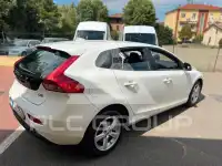 2017 Volvo V40