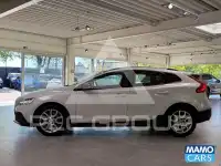 2017 Volvo V40