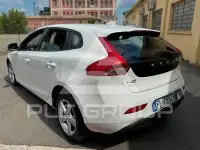 2017 Volvo V40