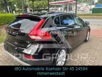 2017 Volvo V40
