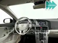 2017 Volvo V40