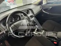 2017 Volvo V40