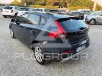 2017 Volvo V40