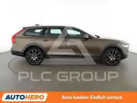2017 Volvo V90