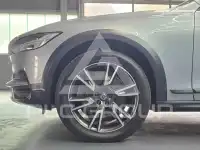 2017 Volvo V90