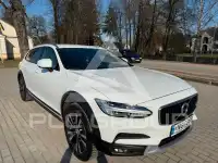 2017 Volvo V90