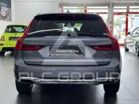 2017 Volvo V90