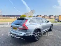 2017 Volvo V90
