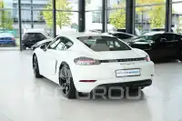 2017 Porsche Cayman
