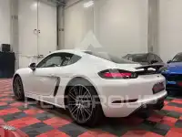 2017 Porsche Cayman