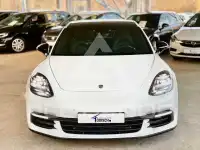 2017 Porsche Panamera