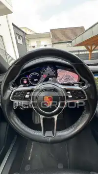 2017 Porsche Panamera