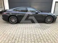 2017 Porsche Panamera