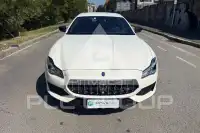 2017 Maserati QUATTROPORTE