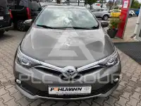 2017 Toyota AURIS