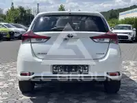 2017 Toyota AURIS