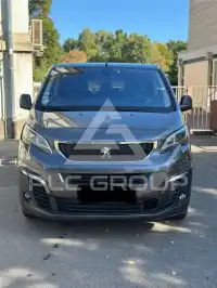 2017 Peugeot Traveller