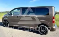 2017 Peugeot Traveller