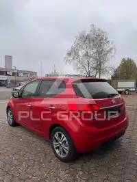 2017 KIA Venga