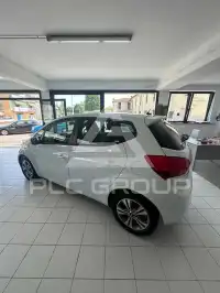 2017 KIA Venga