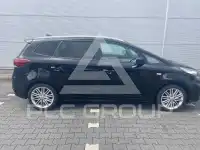 2017 KIA Carens