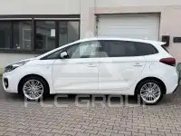 2017 KIA Carens