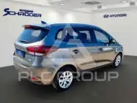 2017 KIA Carens