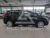 2017 KIA Carens