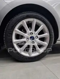2017 Ford FIESTA