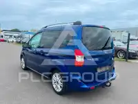 2017 Ford Tourneo