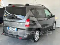 2017 Ford Tourneo
