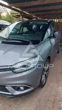 2017 Renault Grand Scenic
