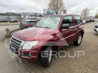 2018 Mitsubishi PAJARO