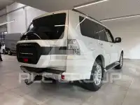 2018 Mitsubishi PAJARO
