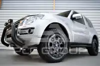 2018 Mitsubishi PAJARO