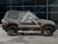 2018 Mitsubishi PAJARO