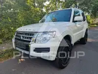2018 Mitsubishi PAJARO