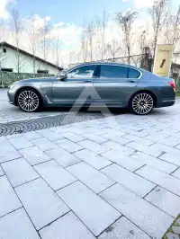 2018 BMW 740