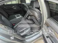 2018 BMW 740