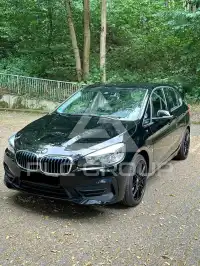 2018 BMW 225