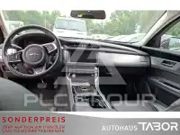 2018 Jaguar XF