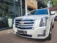 2018 Cadillac ESCALADE
