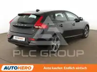 2018 Volvo V40