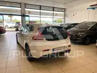 2018 Volvo V40
