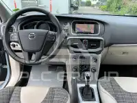 2018 Volvo V40