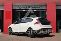 2018 Volvo V40