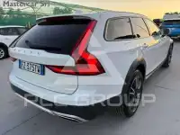 2018 Volvo V90