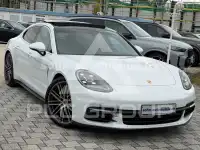 2018 Porsche Panamera