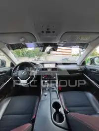 2018 Lexus IS300